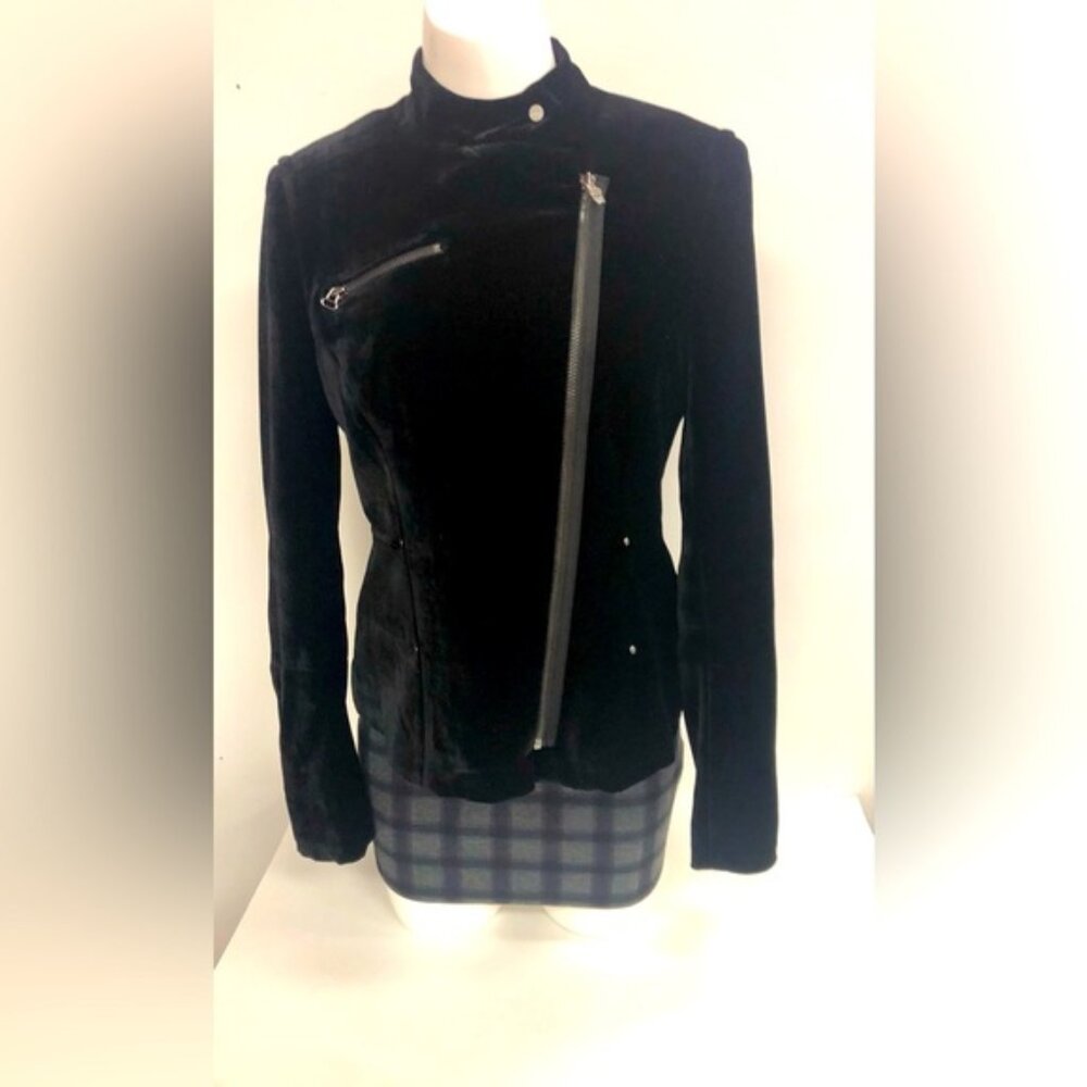 KENNETH COLE NEW YOY BLACK VELVET JACKET  WITH FRONT SIDED ZIPPER SNAPPED NECK 8